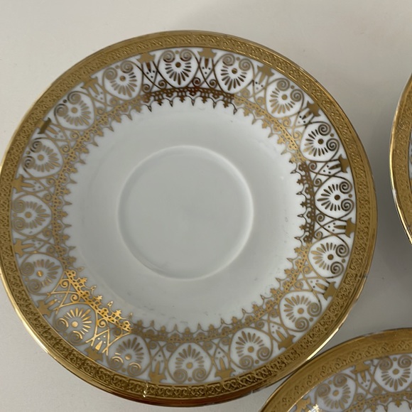 (2/$20) 6 x 24K gold plated tea saucers - Picture 6 of 11